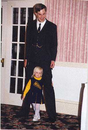 [Picture of Alyssa at uncle's wedding reception]